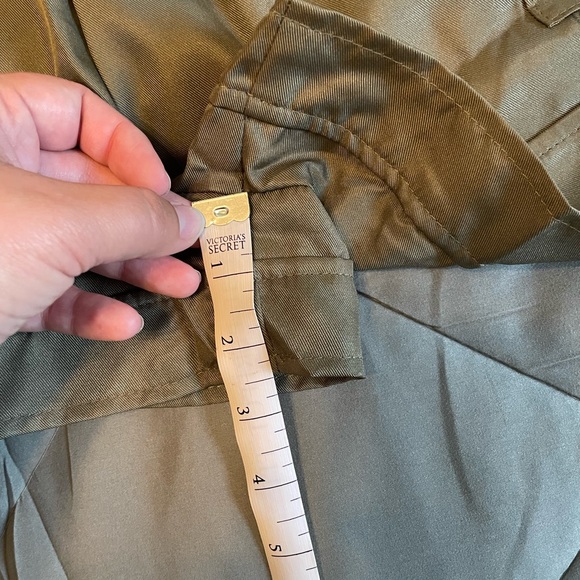 Fabric Short - Green - NWOT fits like 1-2x - Picture 6 of 7